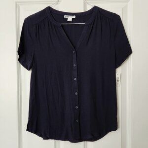 Amazon Essentials Black Short Sleeve Blouse